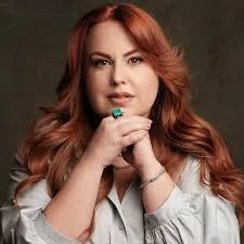 Esp. Juliana Cananéia